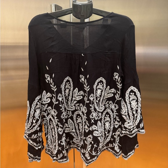 Style & Co. Black and White Embroidered Floral Blouse - Picture 6 of 15